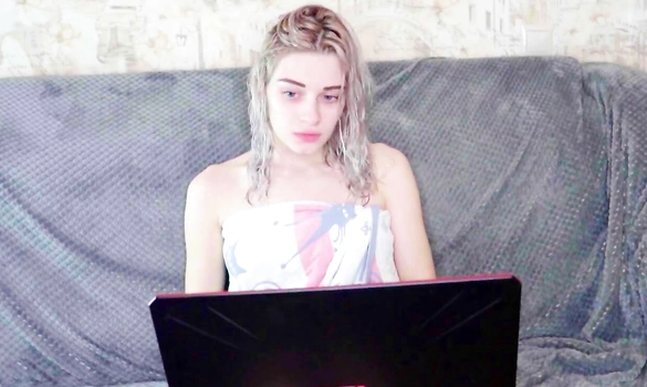 Русская девушка познакомилась для секса с незнакомцем с интернета