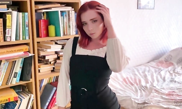 Пригласила друга в гости на секс, пока дома никого нет