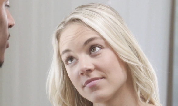 Я знаю, что ты развелся и хочешь секса со мной